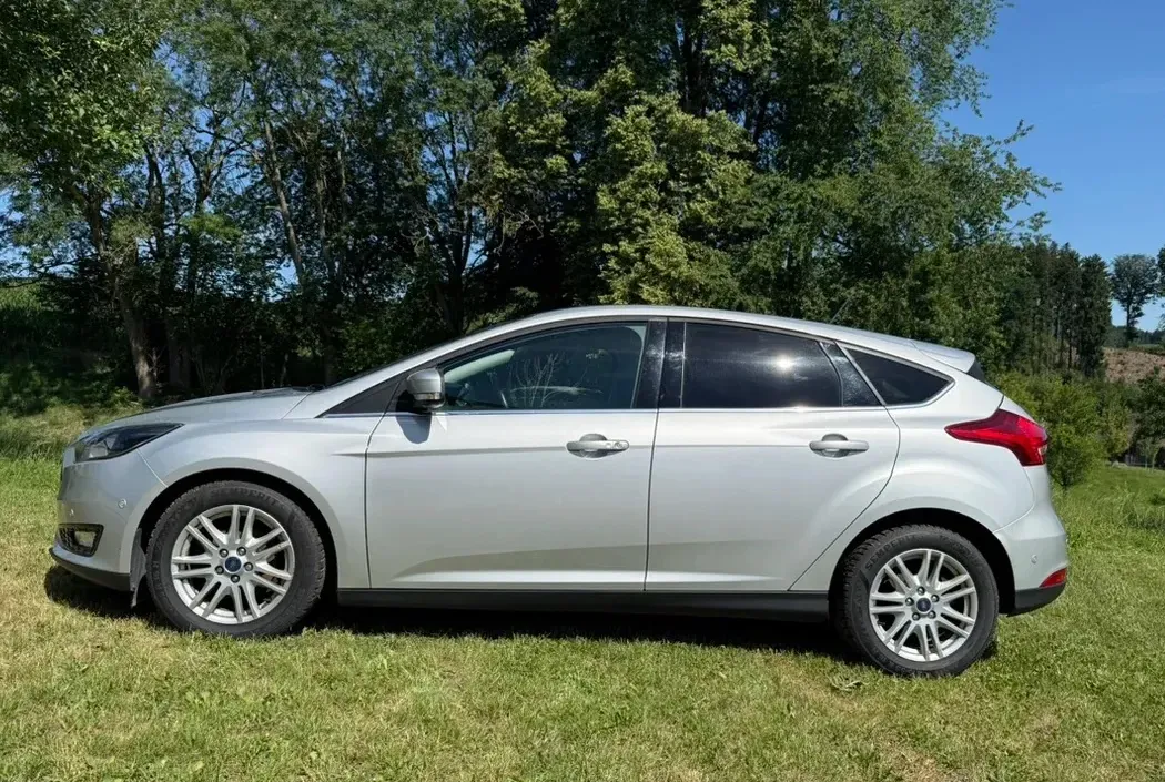 Ford Focus 2019 photo 2