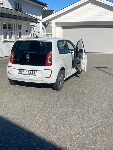Volkswagen E-Up! 2014 photo 3