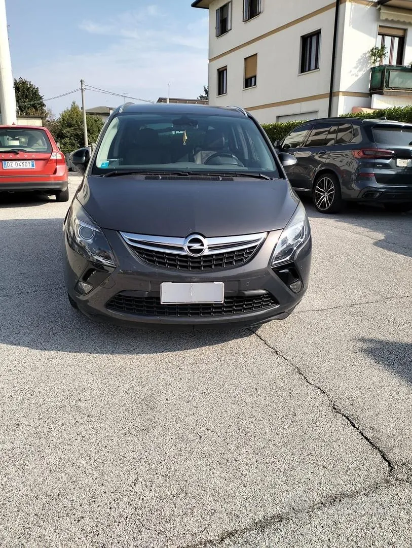 Opel Zafira 2015 photo 2