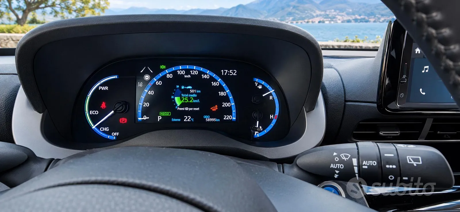 Toyota Yaris Cross 2023 photo 3