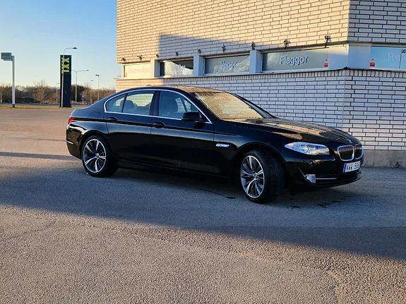 BMW 520D 2012 photo 2