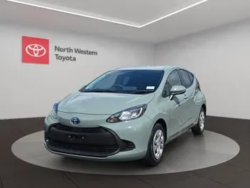 Toyota Aqua 2023 photo 4