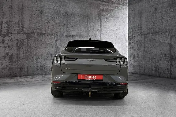 Ford Mustang Mach-E 2021 photo 2