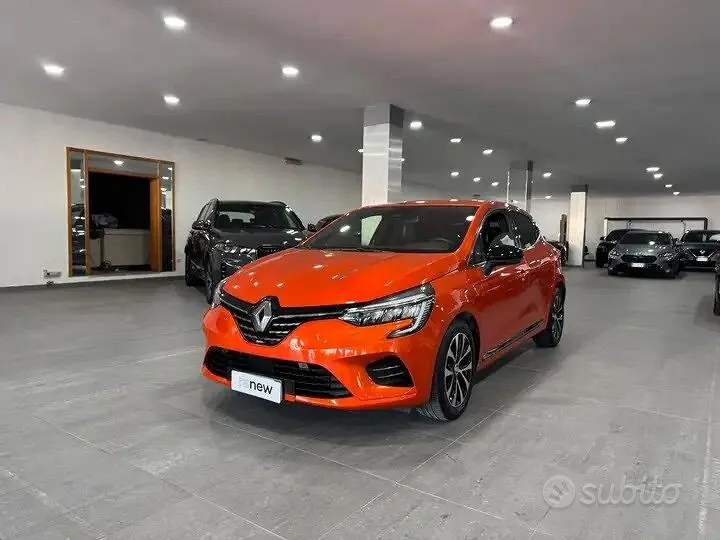 Renault Clio 2023 photo 2