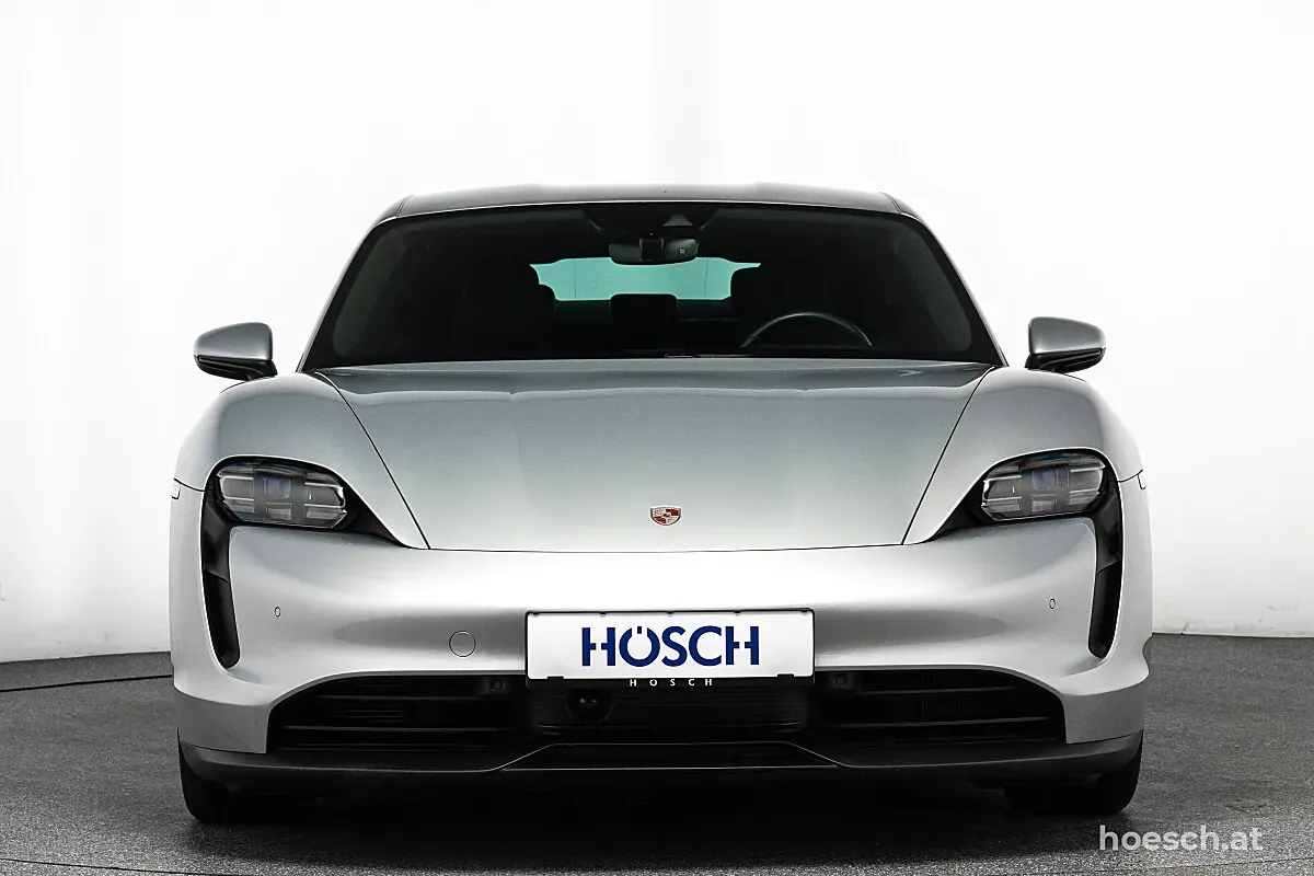Porsche Taycan 2021 photo 2