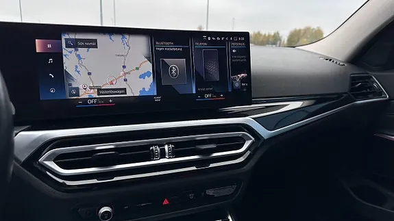 BMW 330E 2023 photo 4