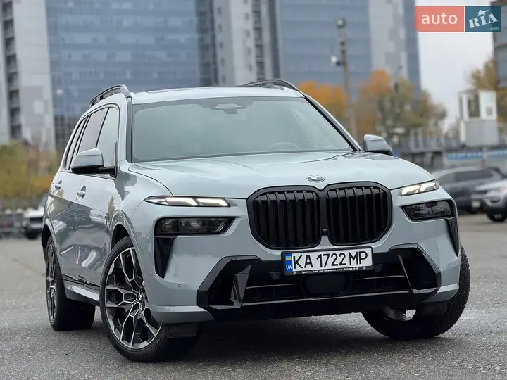 BMW X7 2024 photo 2