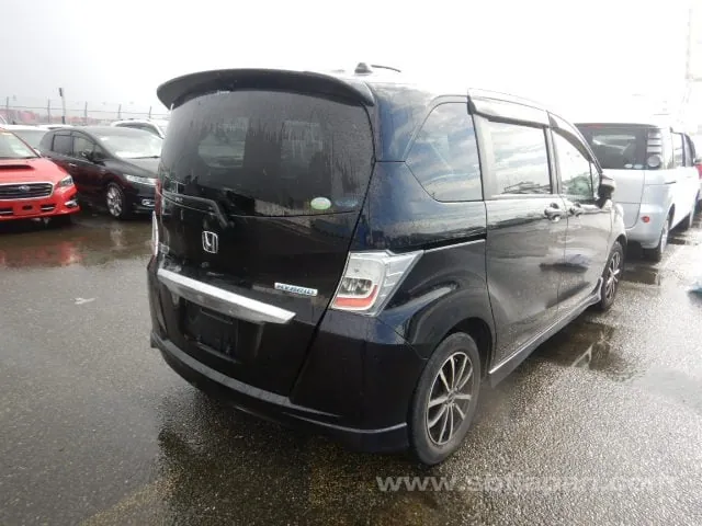 Honda Freed 2011 photo 4