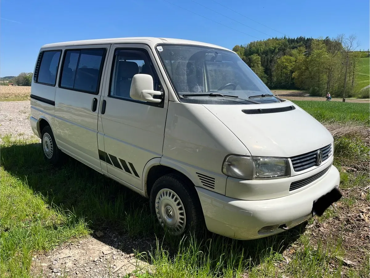 Volkswagen T4 1998 photo 2