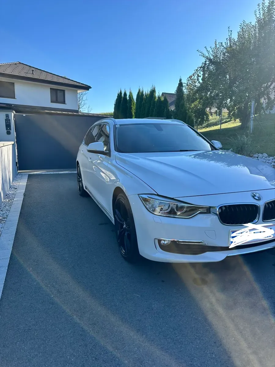 BMW 3 Series 2013 photo 2