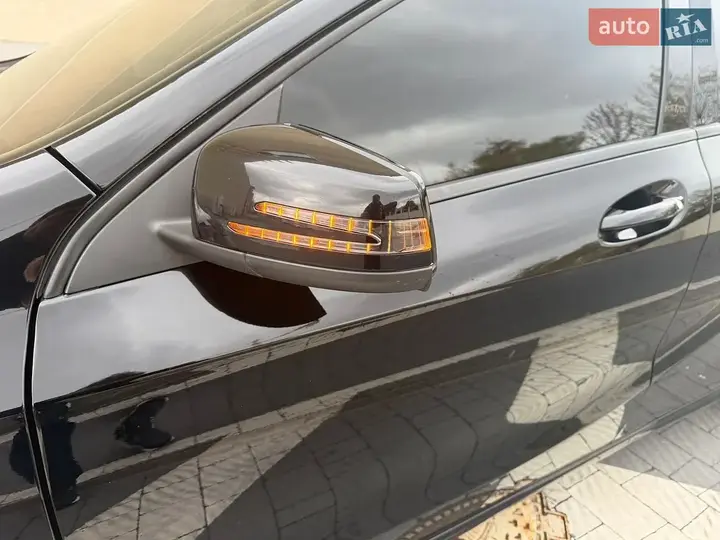 Mercedes-Benz A-Class 2013 photo 2