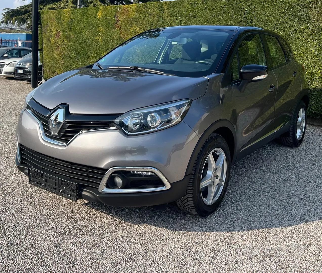 Renault Captur 2014 photo 2