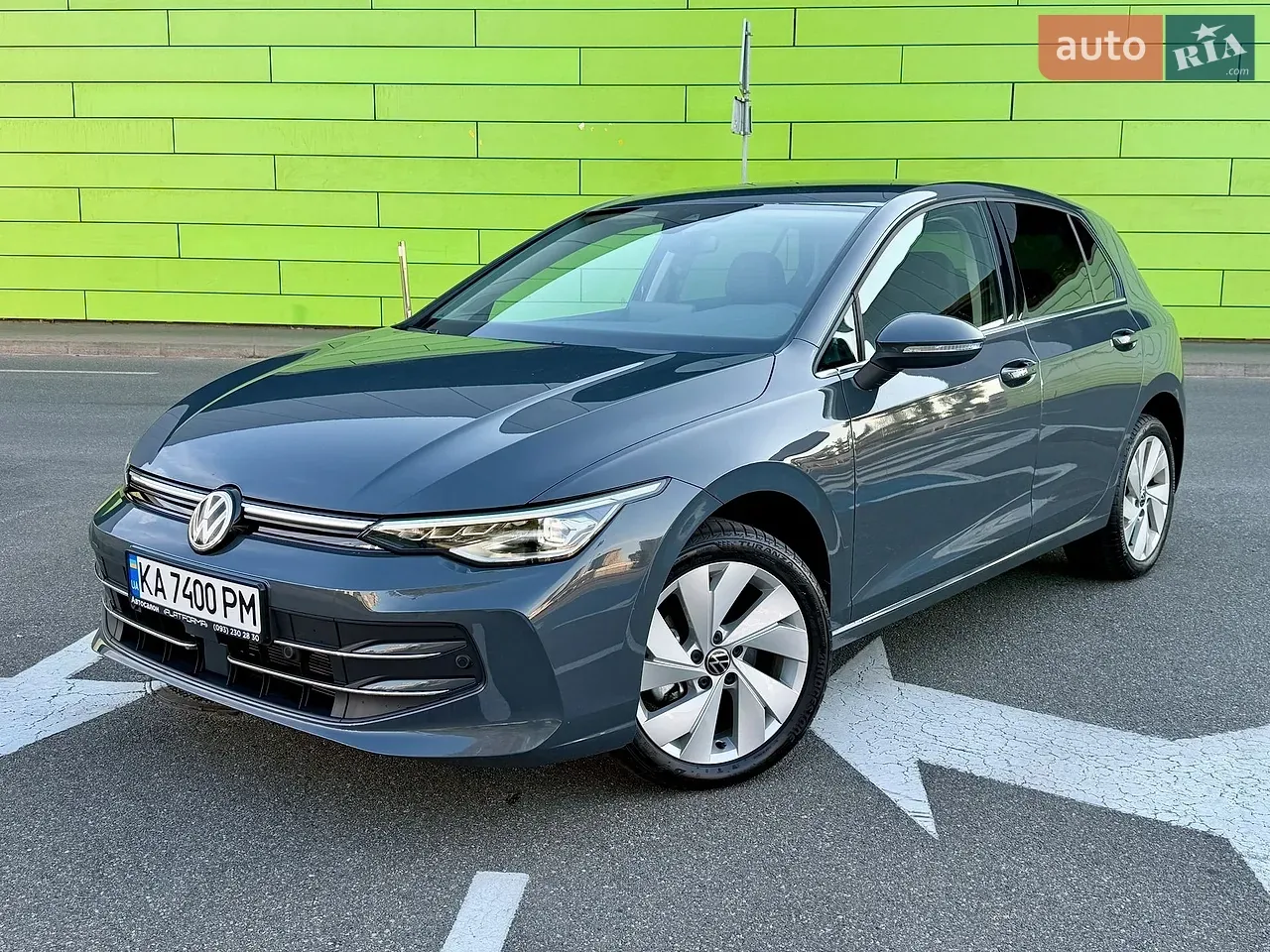 Volkswagen Golf 2024 photo 2