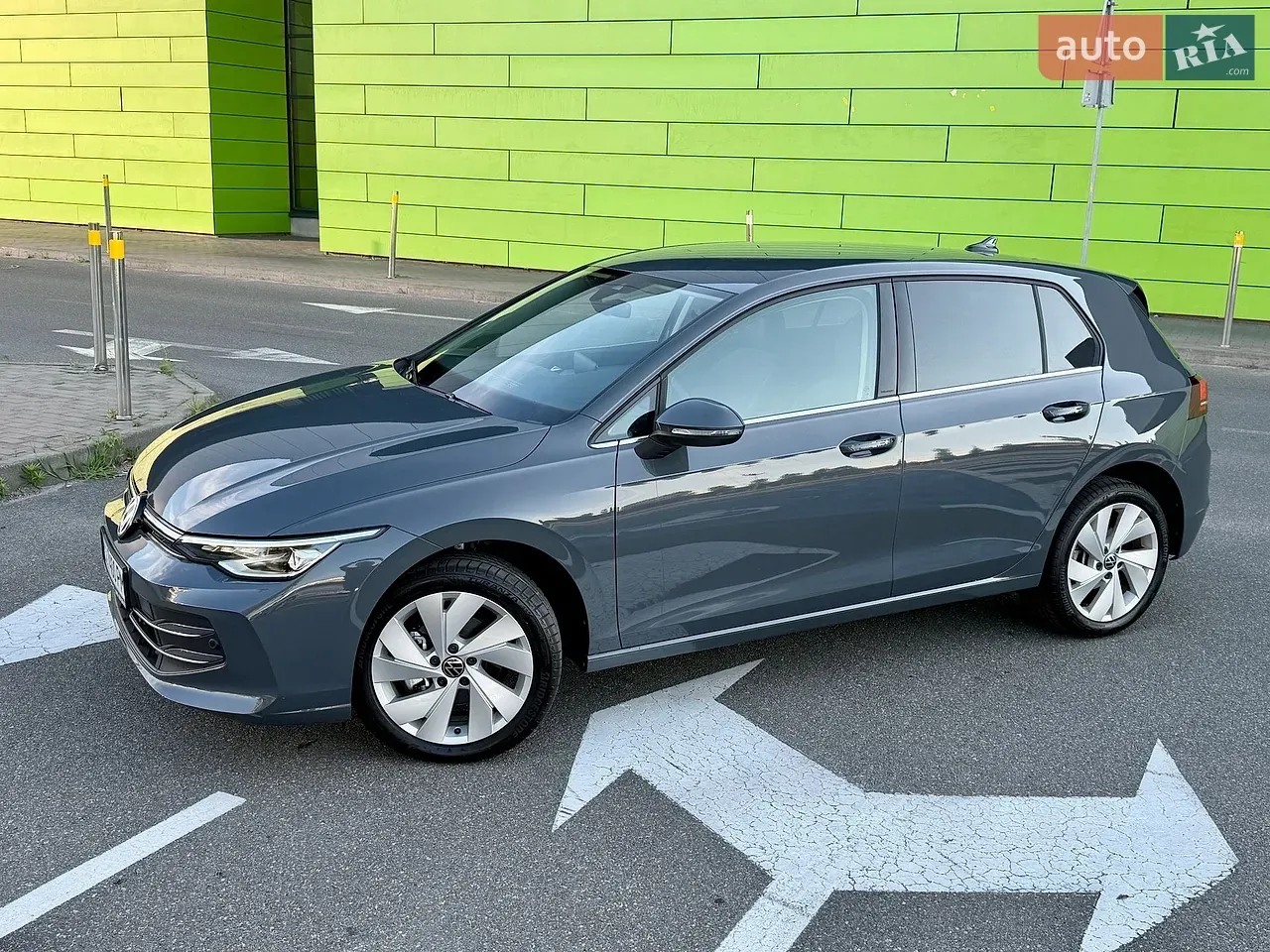 Volkswagen Golf 2024 photo 3