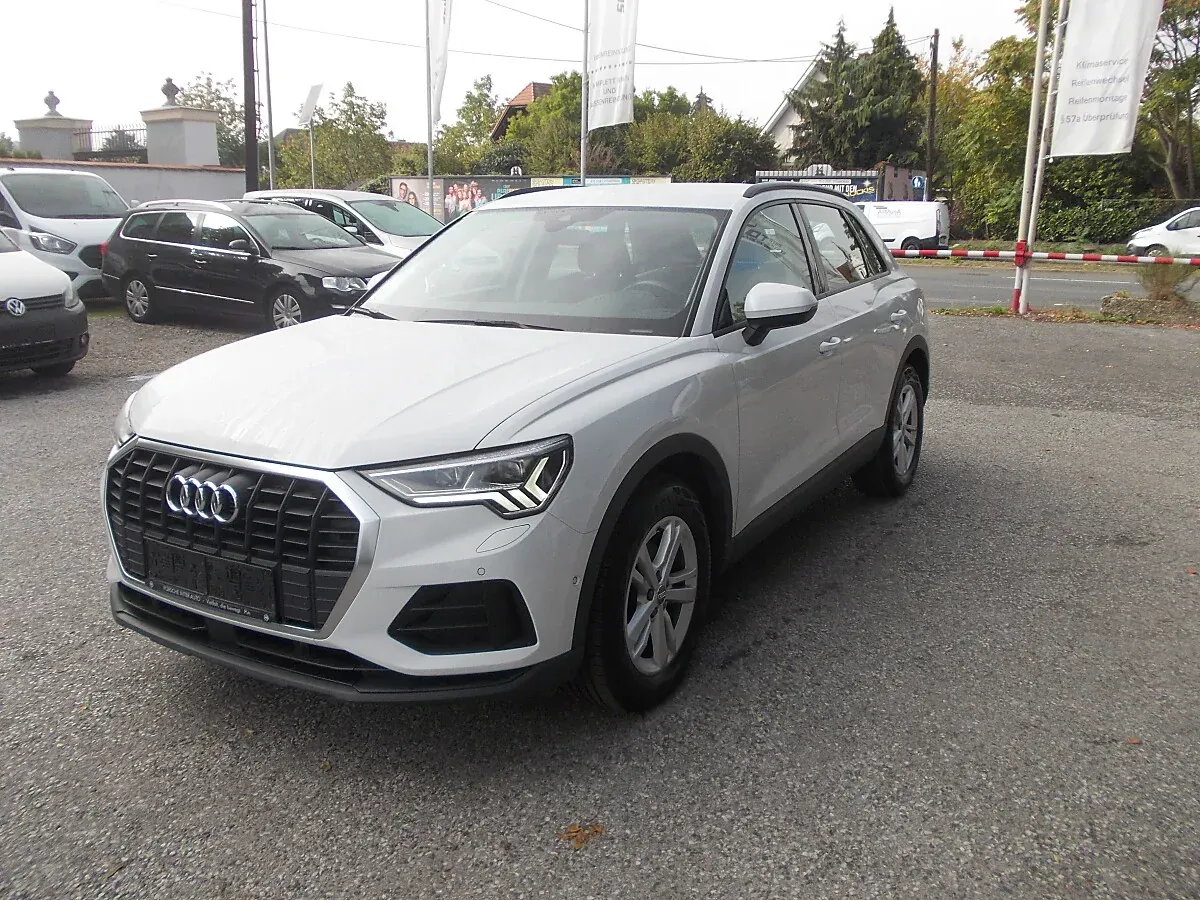 Audi Q3 2019 photo 3