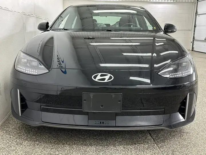 Hyundai Ioniq 6 2024 photo 2