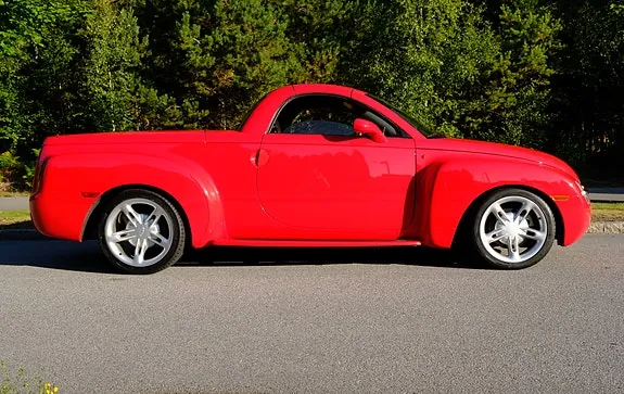 Chevrolet Ssr 2004 photo 2