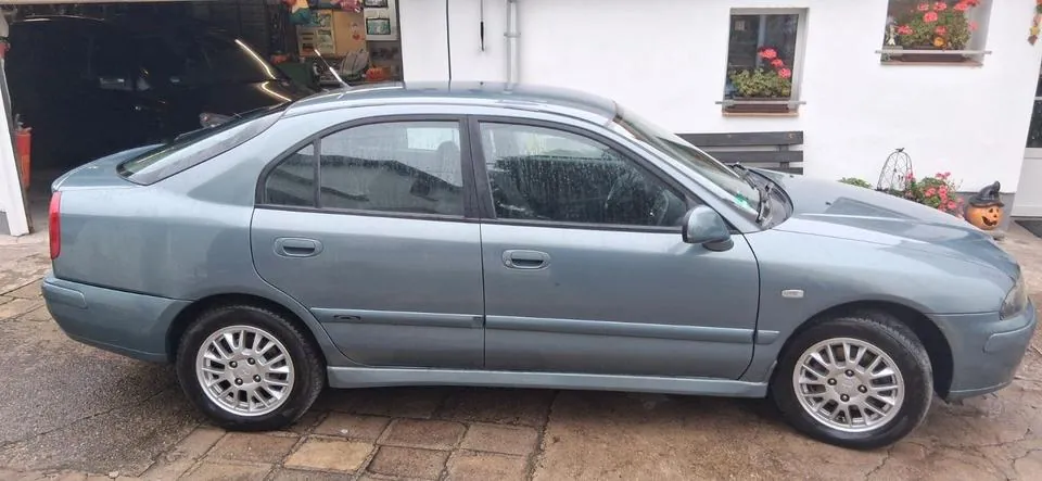 Mitsubishi Carisma
