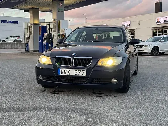 BMW 320D 2005 photo 2