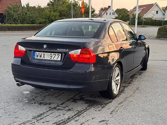 BMW 320D 2005 photo 4