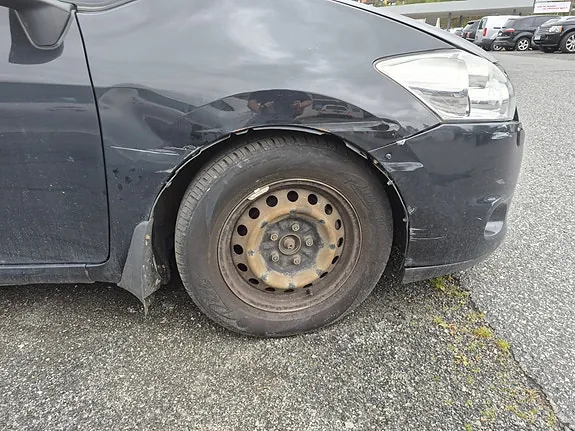 Toyota Auris 2010 photo 4