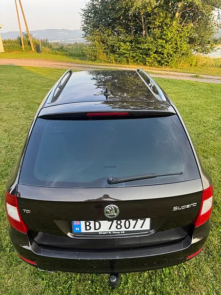 Skoda Superb 2013 photo 3
