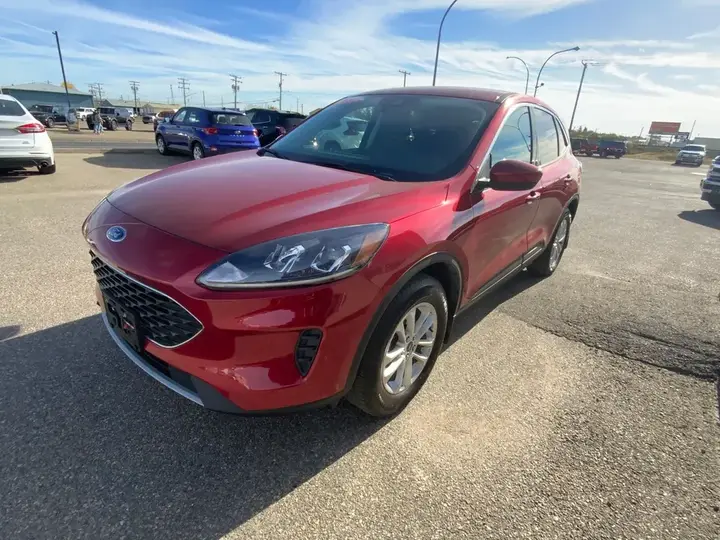 Ford Escape 2021 photo 3