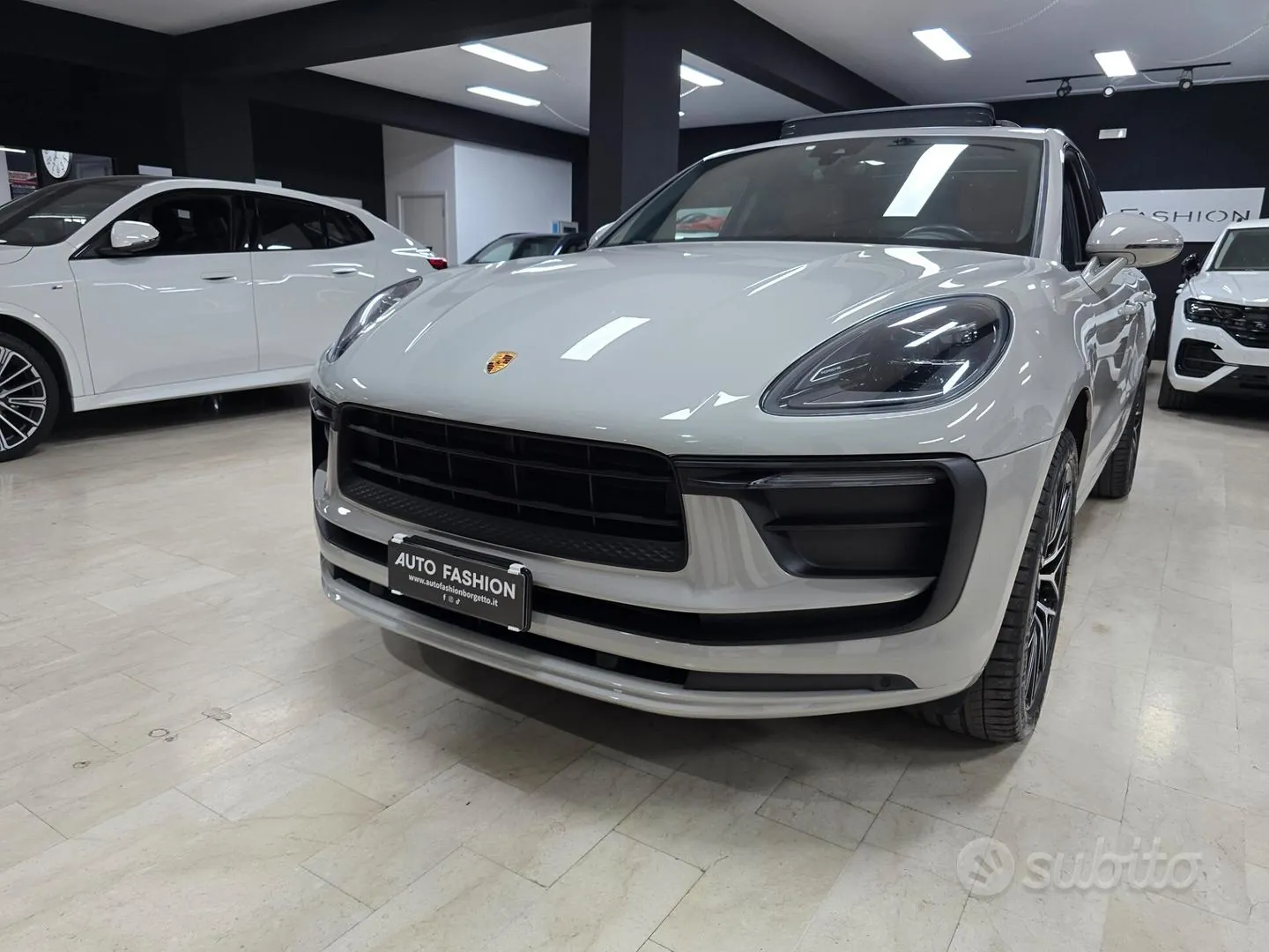 Porsche Macan 2023 photo 2
