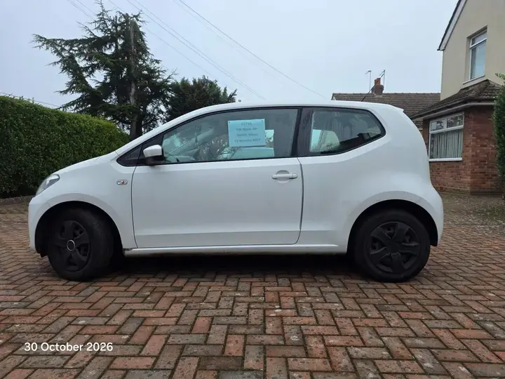 Volkswagen Up 2012 photo 2
