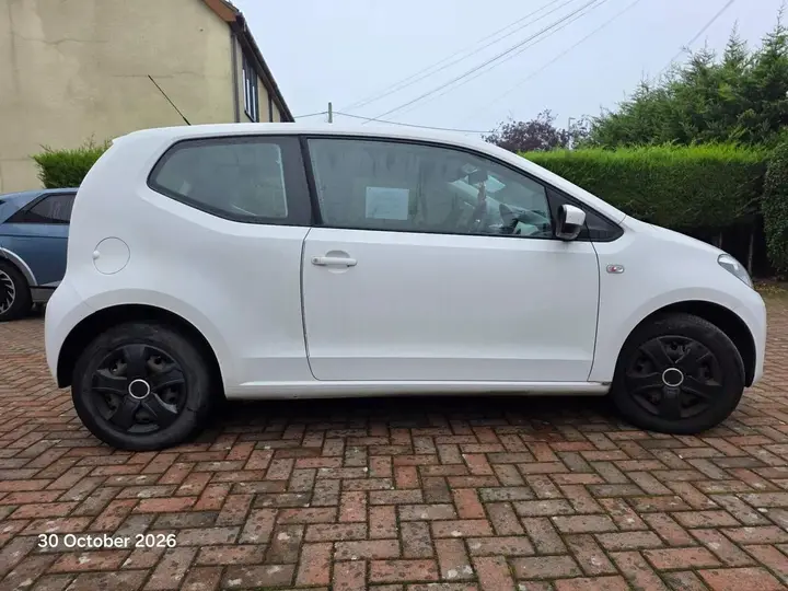 Volkswagen Up 2012 photo 4