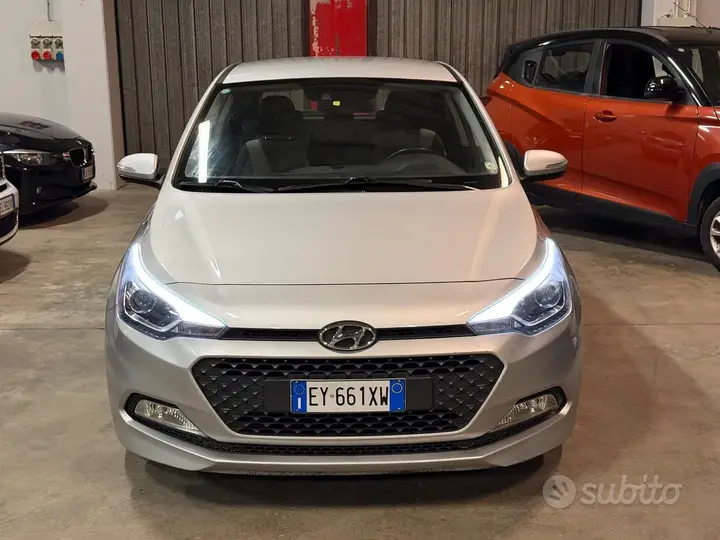 Hyundai I20 2015 photo 2