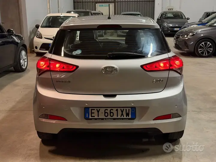 Hyundai I20 2015 photo 5