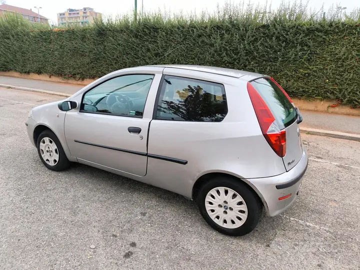 Fiat Punto 2003 photo 4