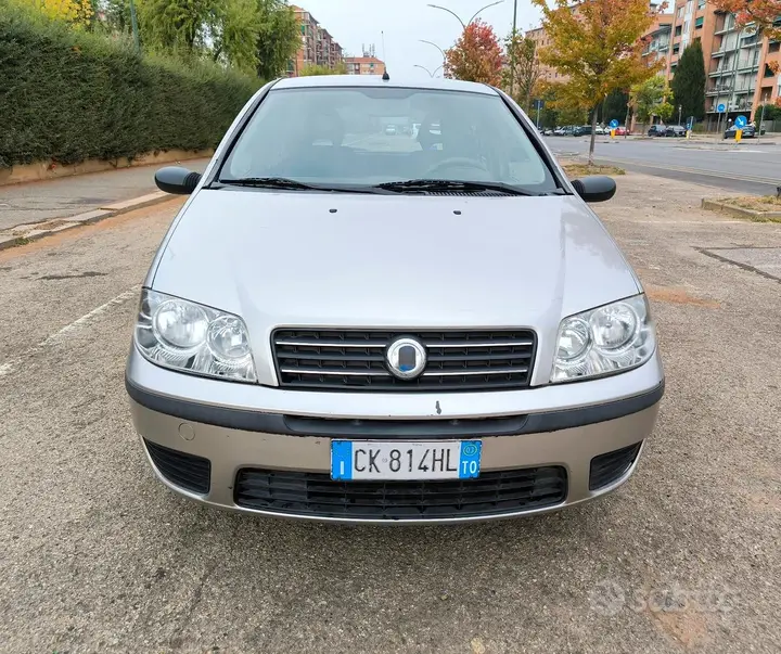 Fiat Punto 2003 photo 2