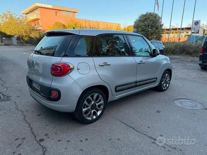 Fiat 500L 2012 photo 4