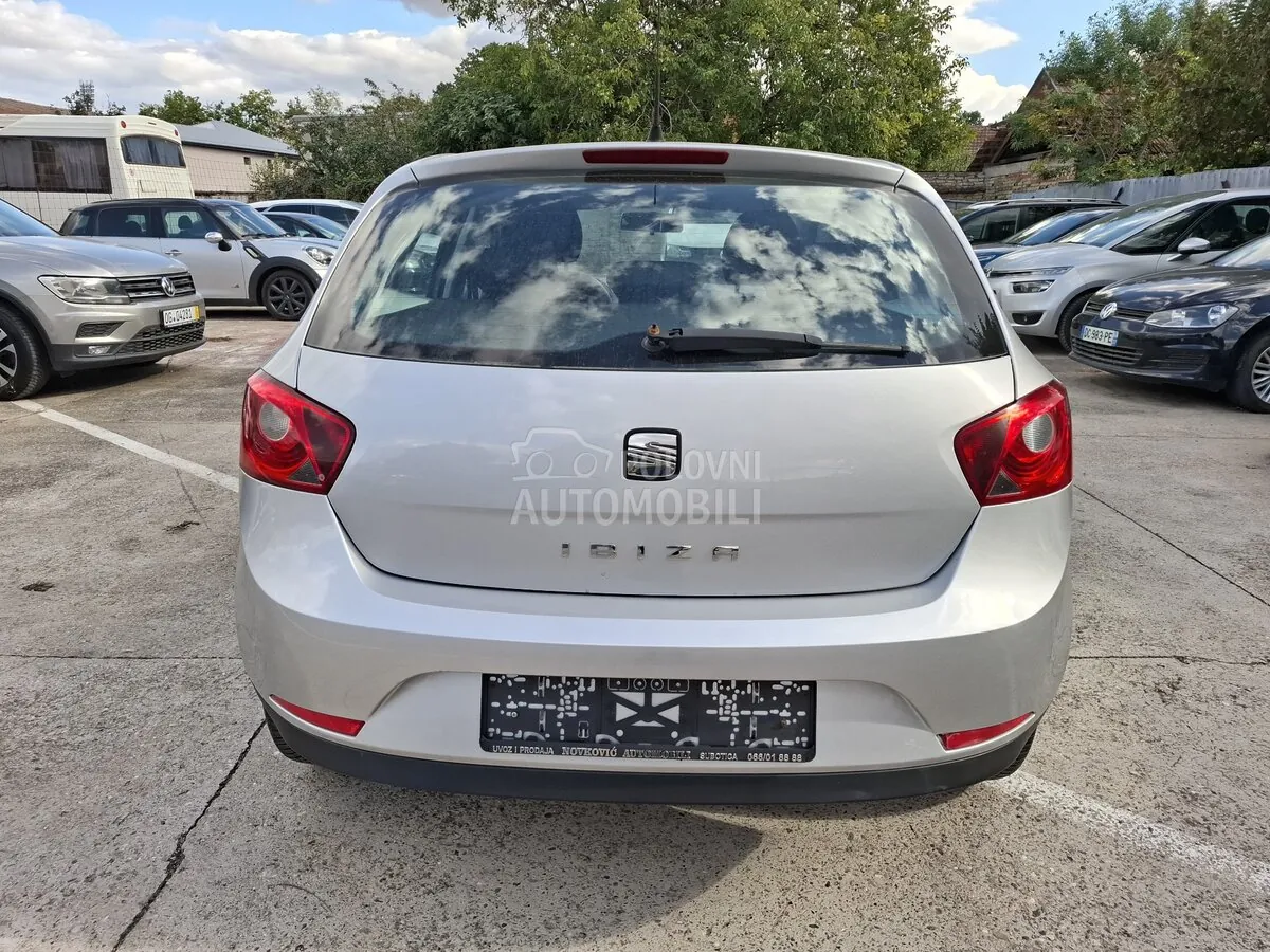 Seat Ibiza 2012 photo 4