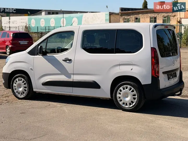 Opel Combo Life 2023 photo 4
