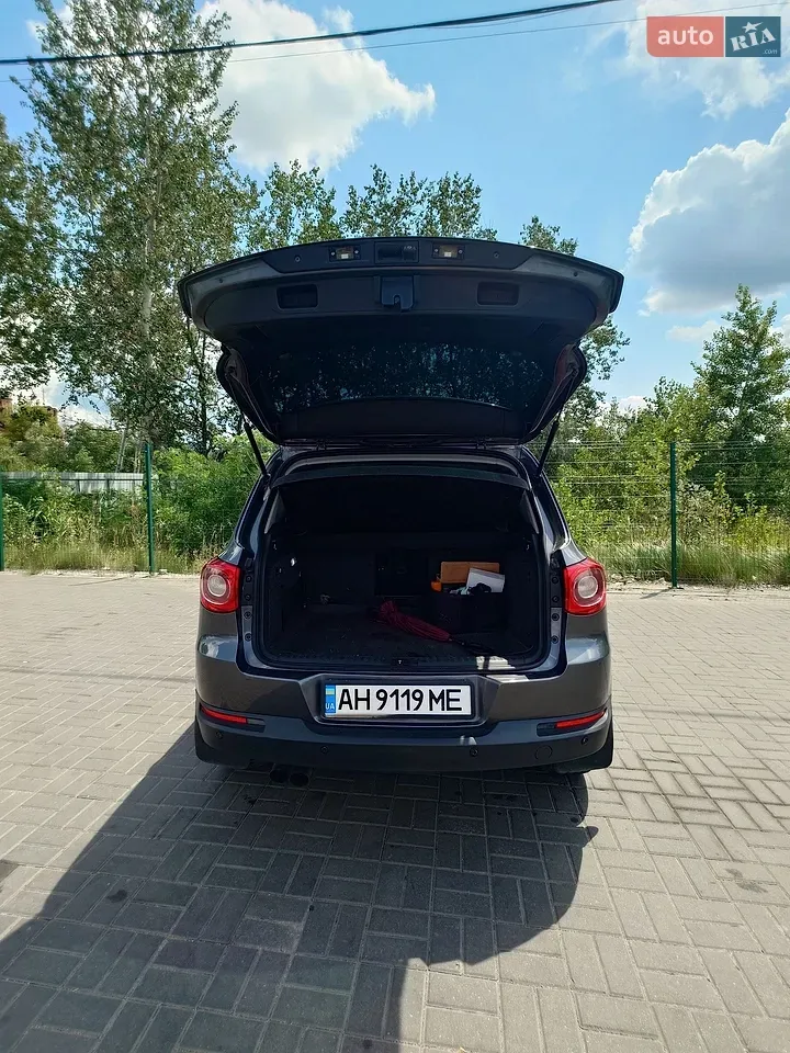 Volkswagen Tiguan 2010 photo 4