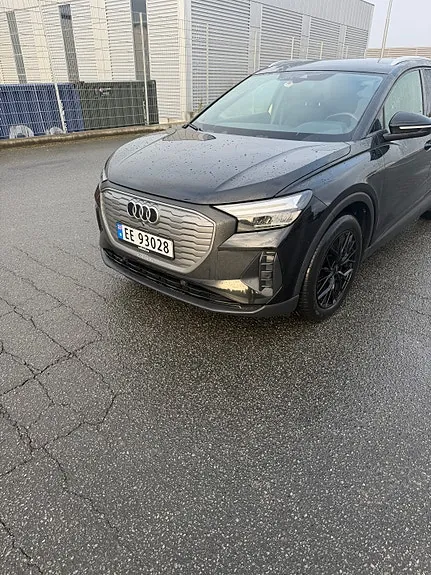 Audi Q4 E-Tron 2023 photo 3