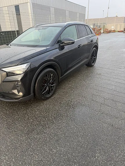 Audi Q4 E-Tron 2023 photo 2