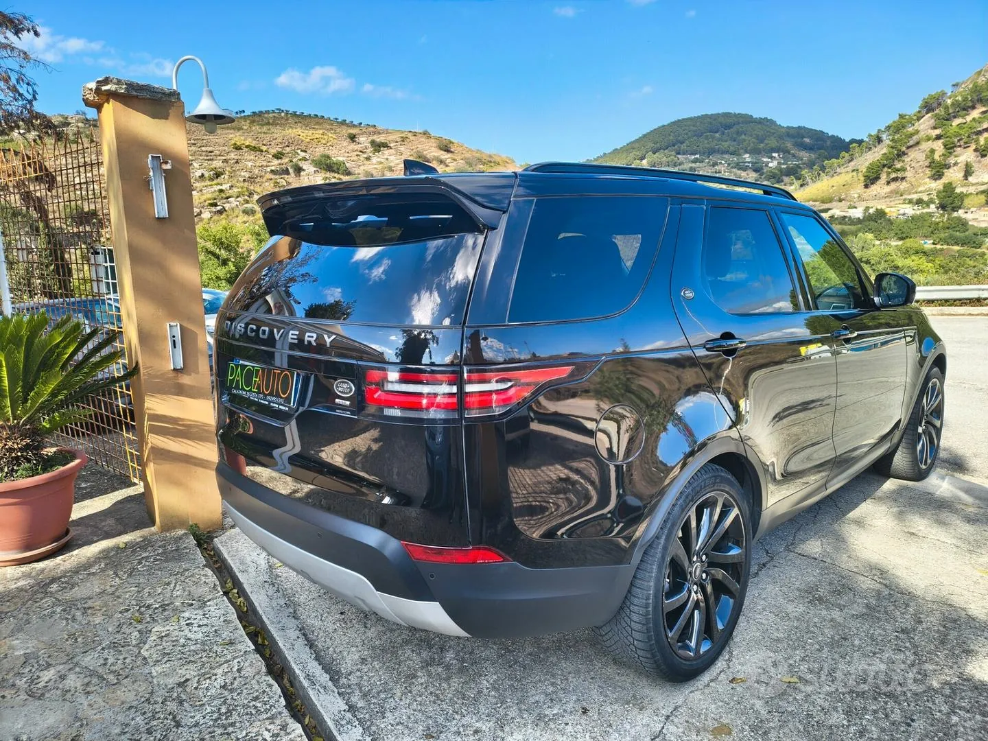 Land Rover Discovery 2019 photo 5