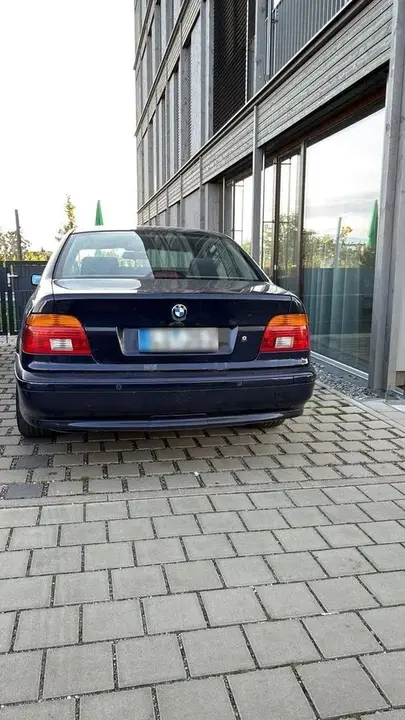 BMW 525I
