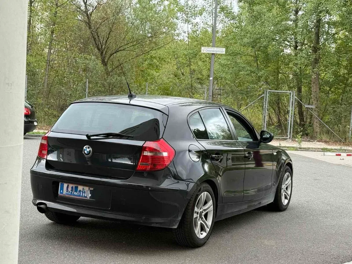 BMW 1 Series 2010 photo 3