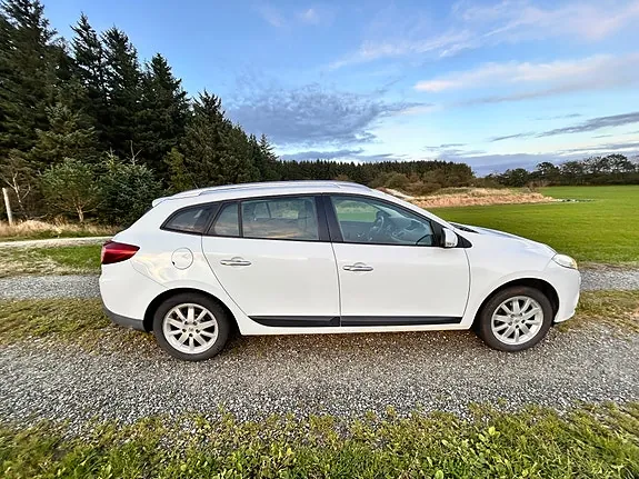 Renault Megane Iii 2012 photo 3