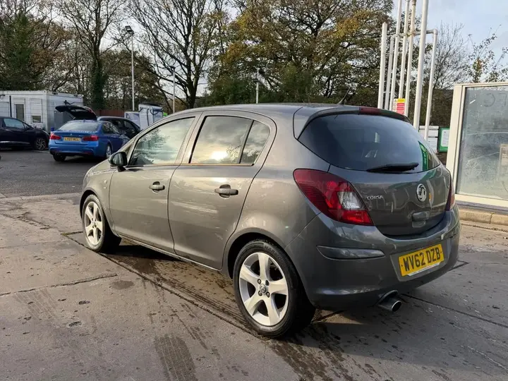 Vauxhall Corsa 2012 photo 4