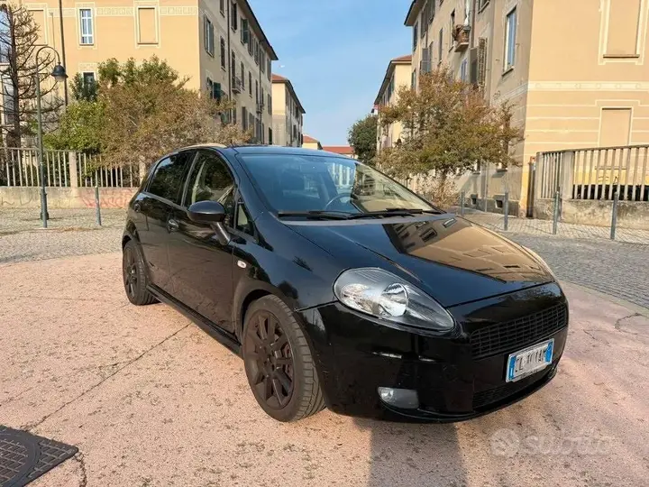Fiat Grande Punto 2007 photo 4
