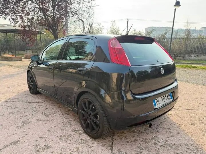 Fiat Grande Punto 2007 photo 5