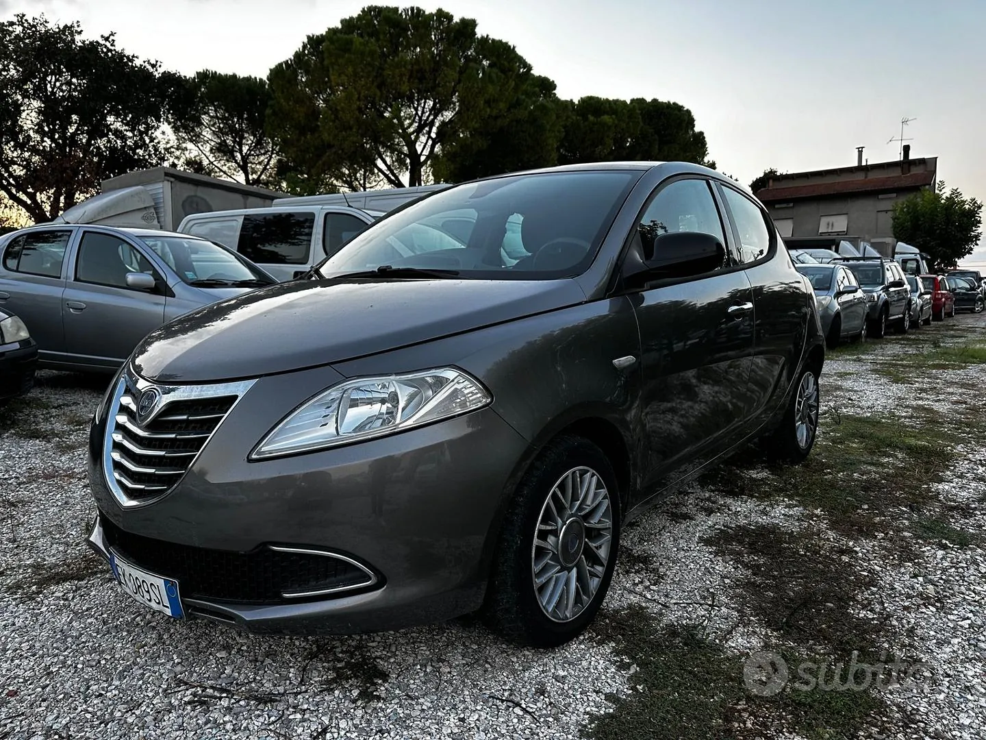 Lancia Ypsilon