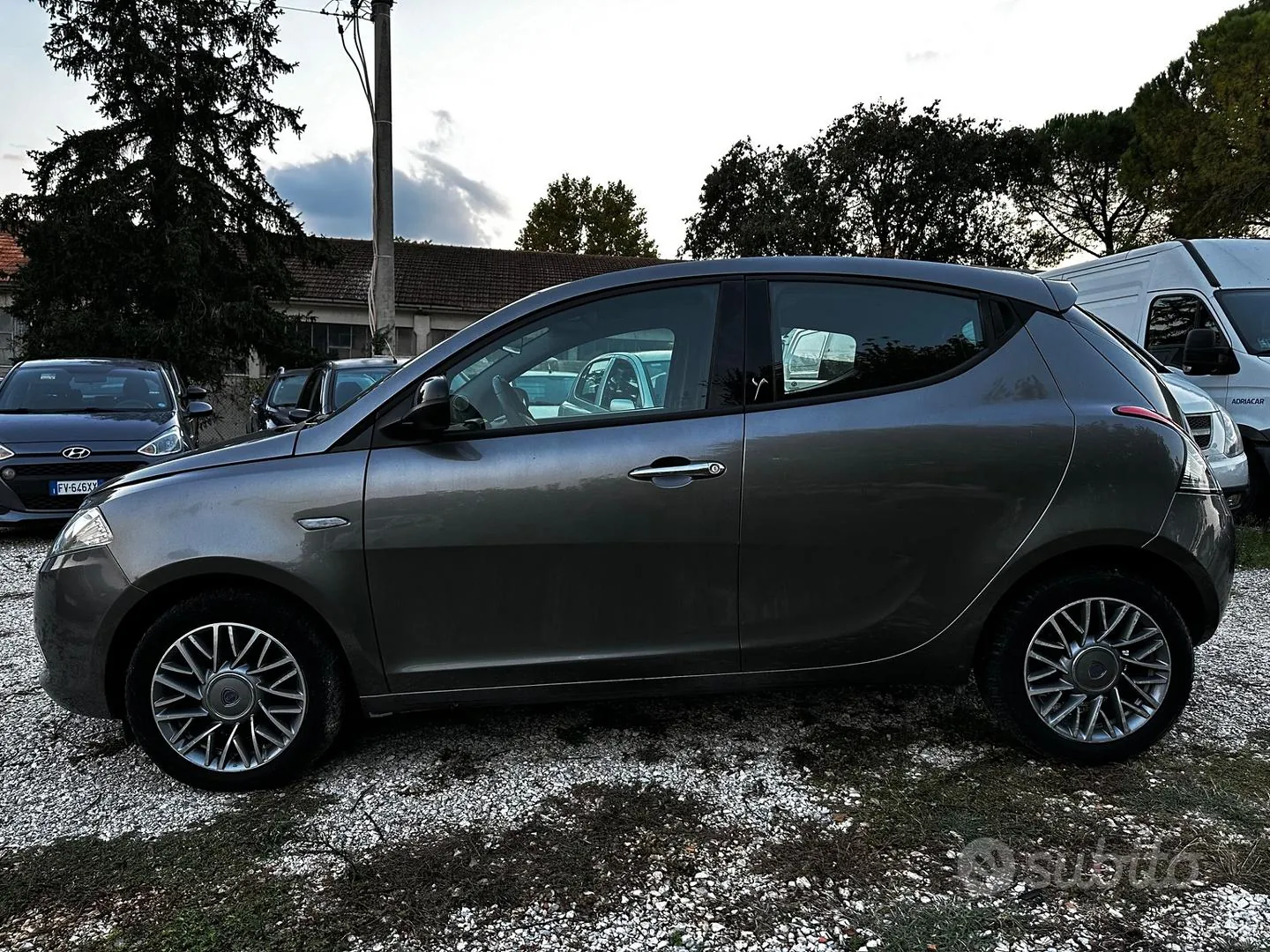 Lancia Ypsilon 2011 photo 3