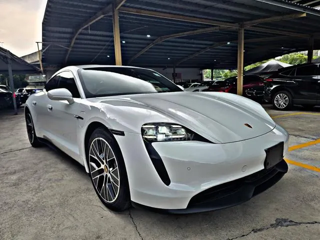 Porsche Taycan